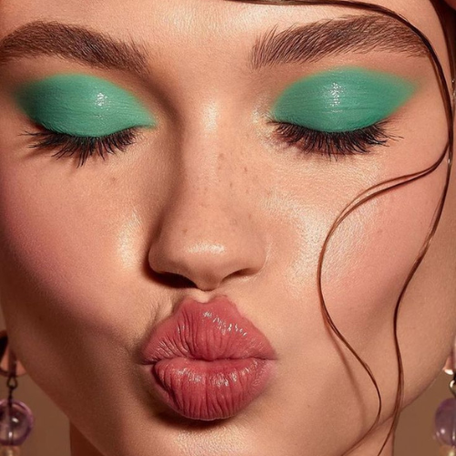 15 Must-Try Makeup Trends in 2025 : What's Hot Right Now